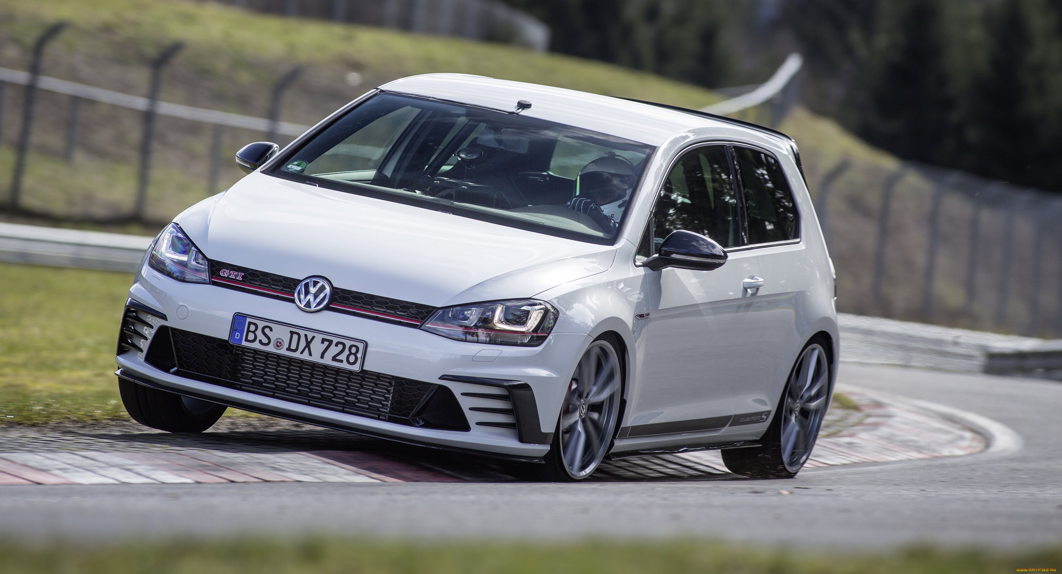 Volkswagen golf gti картинки